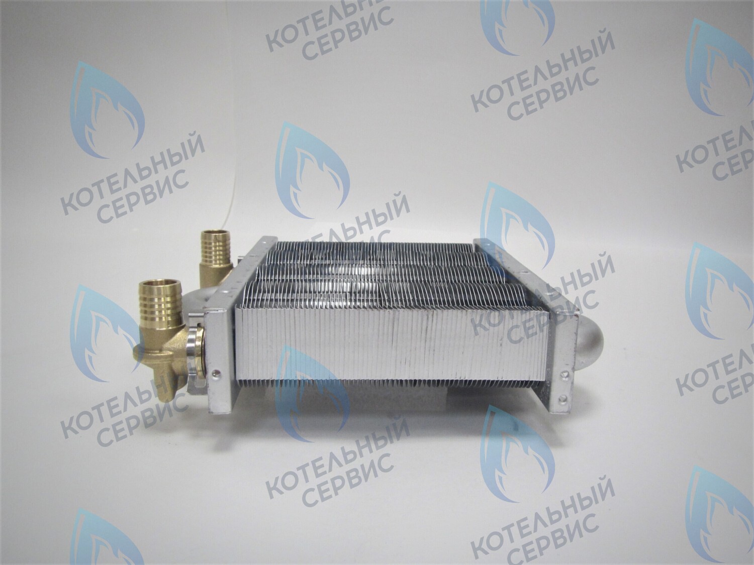 EM021-142-Фитинг-Комп Теплообменник первичный основной (с фитингами) 142мм 67 FIN (100 HSG/ICH/MSC) DAEWOO в Орске