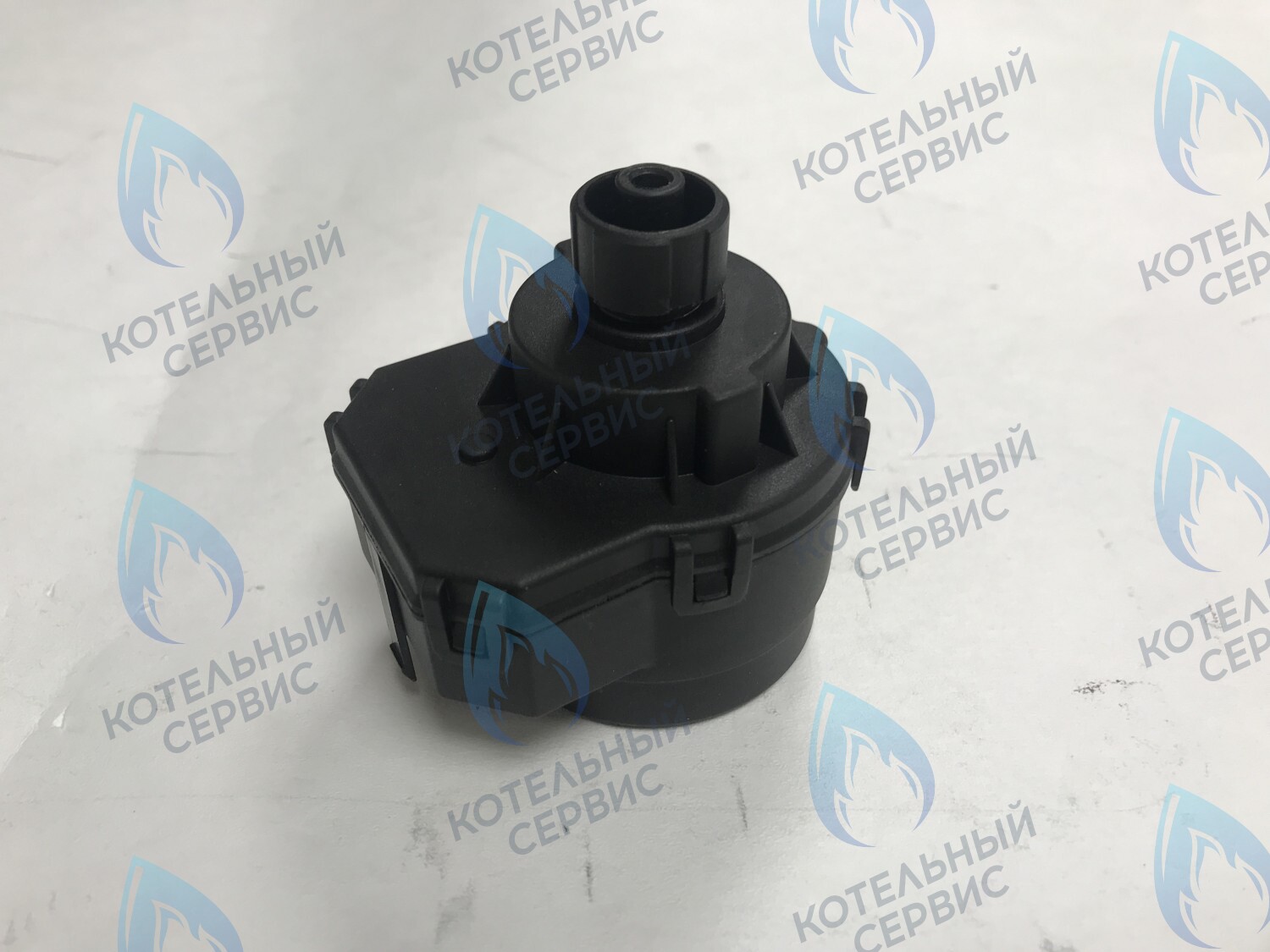 GM007-03 Сервопривод (мотор) трехходового клапана 220/240V  BAXI, KENTATSU, ELECTROLUX, IMMERGAS, FERROLI, HI-THERM, FEDERICA BUGATTI, LEMAX, E.C.A., BALTGAZ, FONDITAL, RODA в Орске