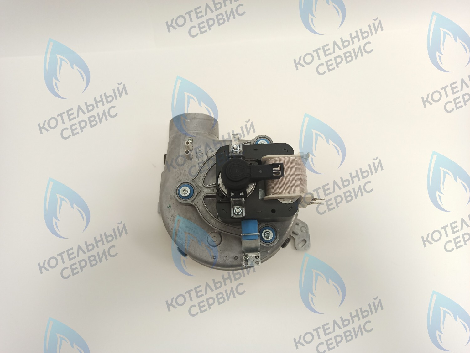 AF003-60W-F-HS Вентилятор 60W с датчиком холла Viessmann Vitopend 100-W WHEA, Vitopend 222-W WHSA на котлы 24кВт-30кВт (7822865) в Орске