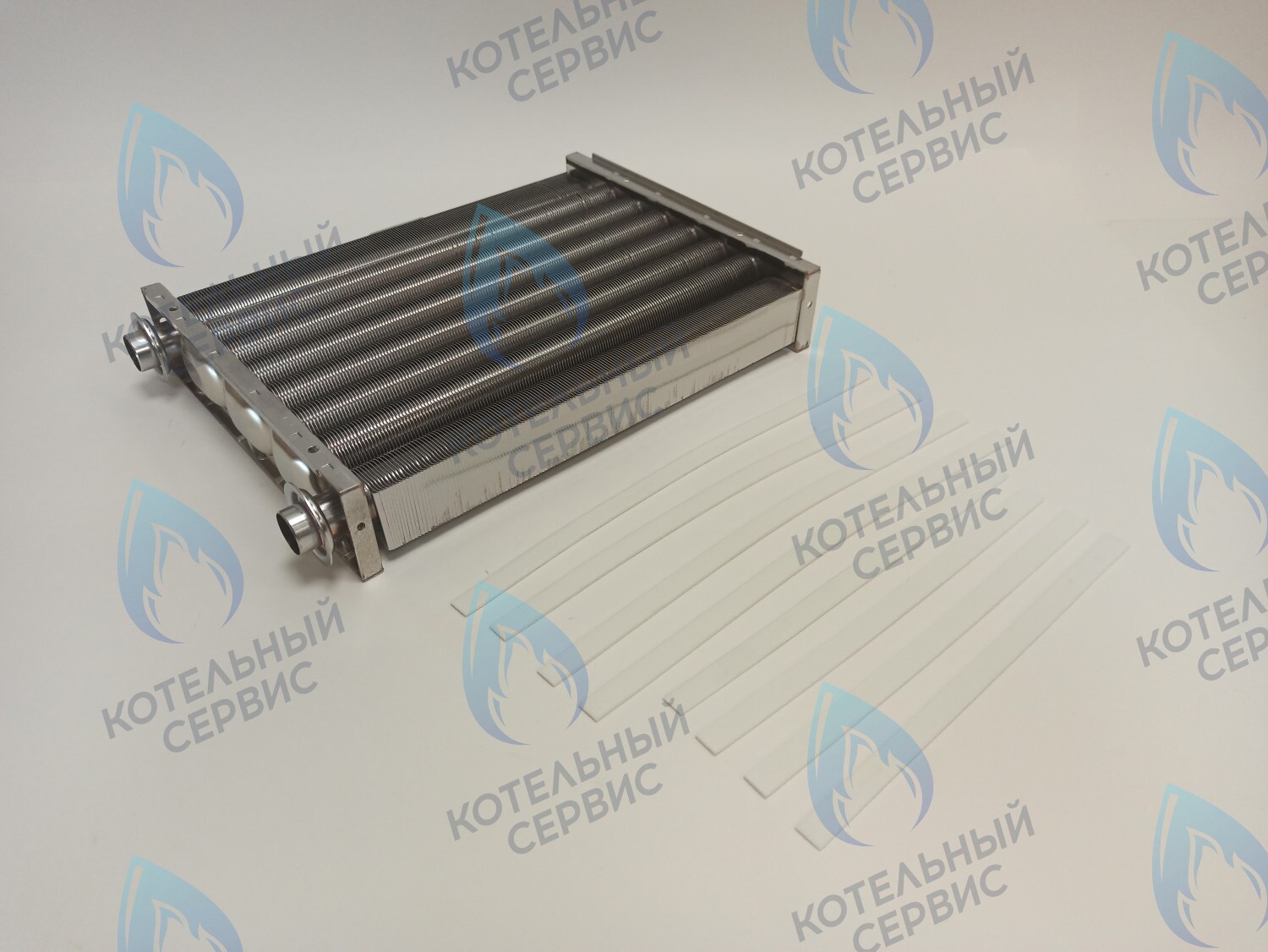 30012862C Теплообменник основной (первичный) Navien Deluxe 35-40K, Deluxe Plus 35-40K, Ace 35-40K, Prime Coaxial 35-40K, Smart Tok Coaxial 35K (PASNGB30LSSC_001, 30010300A, 30012862A, 30012862B, 30012723B) в Орске