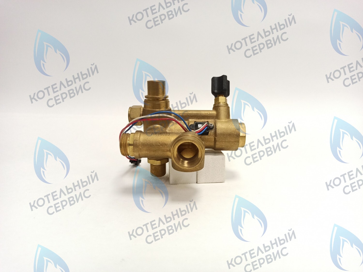 CB11030055 Блок гидравлический выходной 32кВт ELECTROLUX в Орске